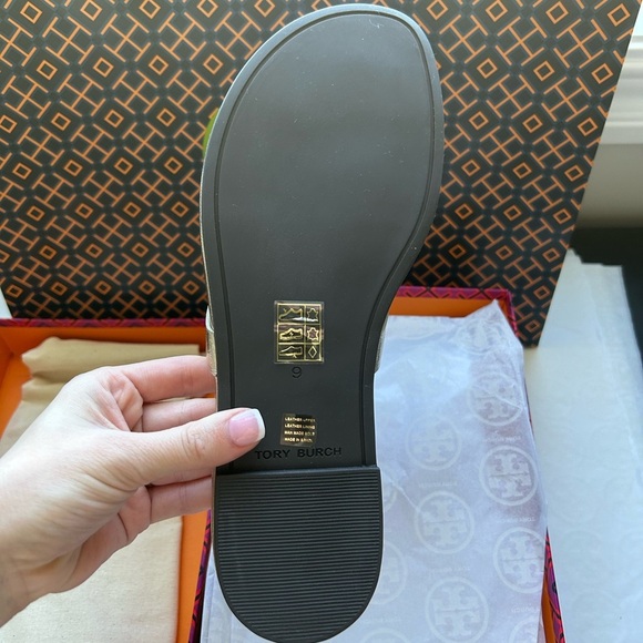 Tory Burch Miller Soft Metallic Wrinkled Leather Sandals Size 9 - Picture 9 of 12
